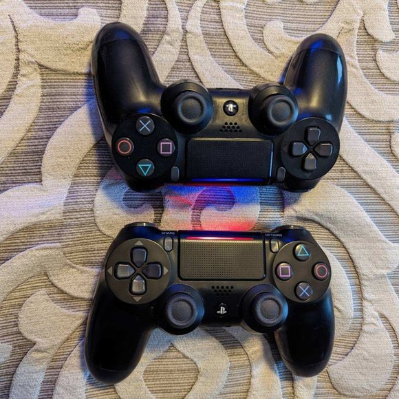 Sony Playstation 4 PS4 Slim 1TB Gaming Console Games Bundle Lot Controllers - Picture 3 of 7